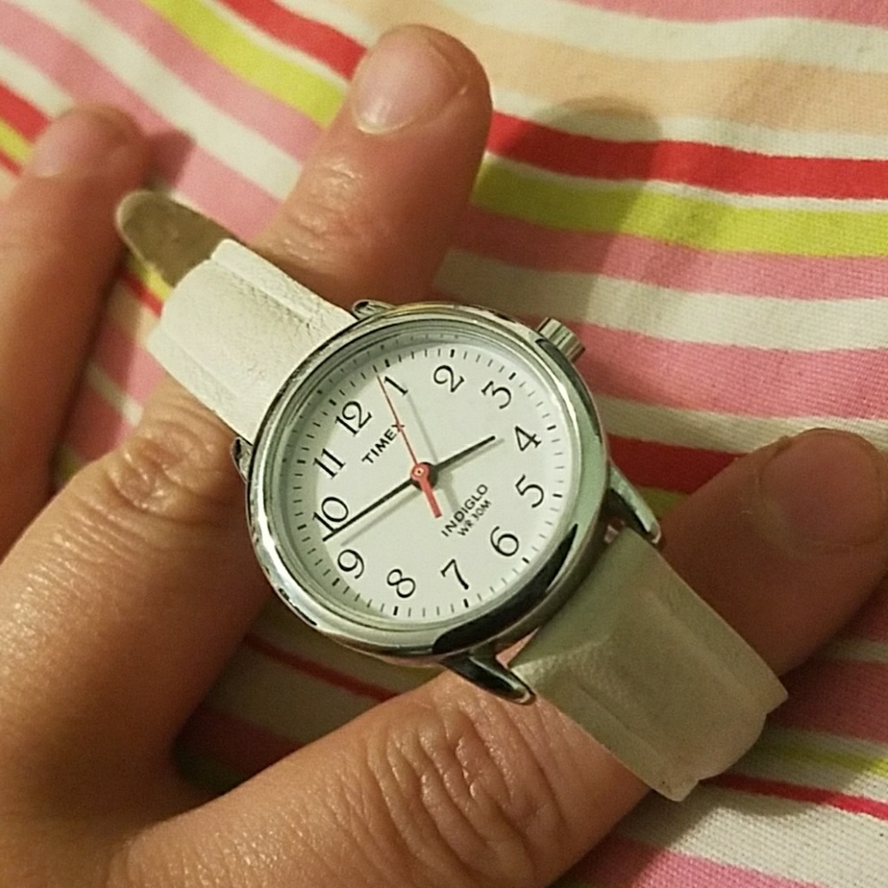 Watch - Picture 3 of 3